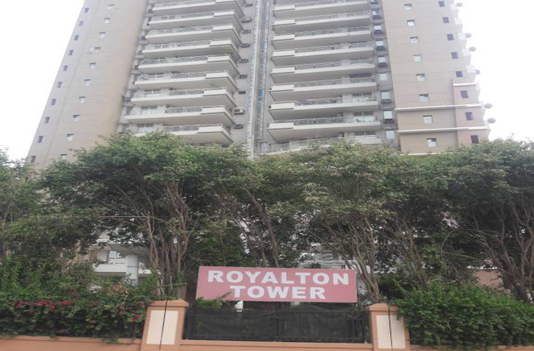 DLF Royalton Tower