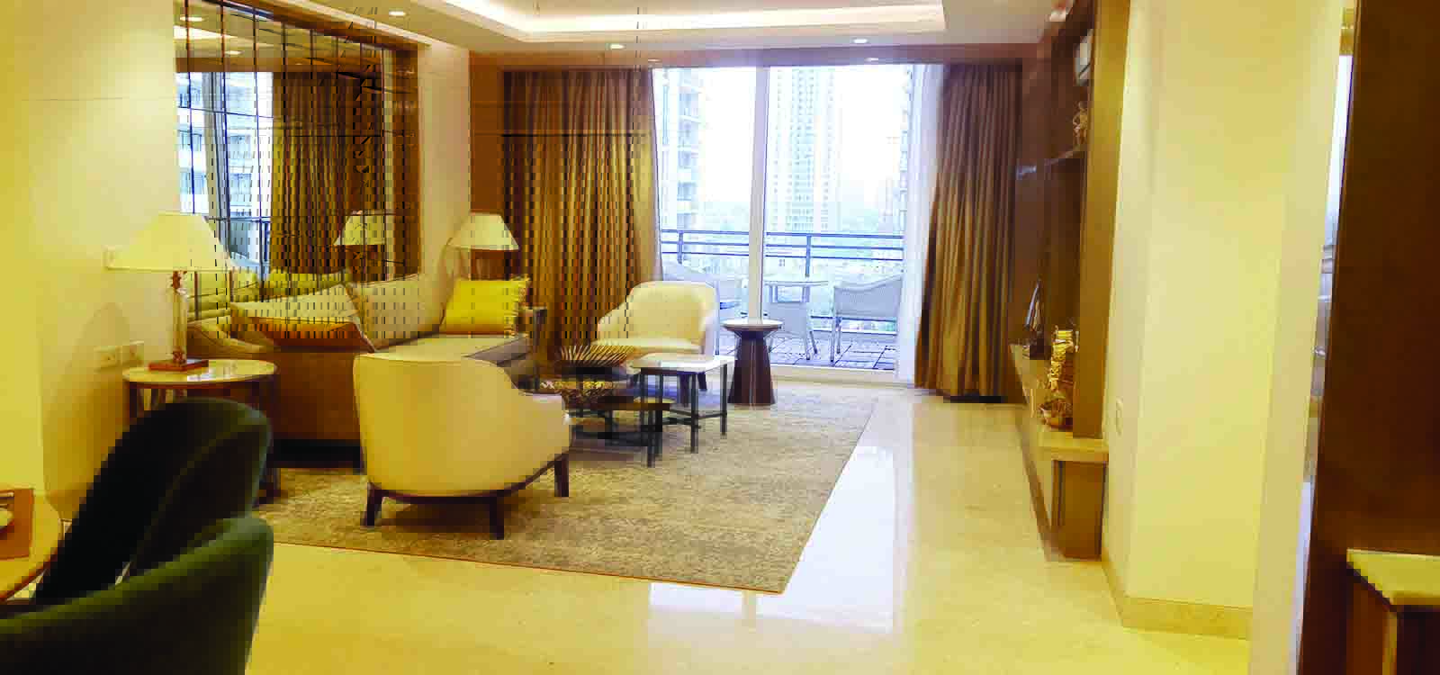 dlf the ultima real photo