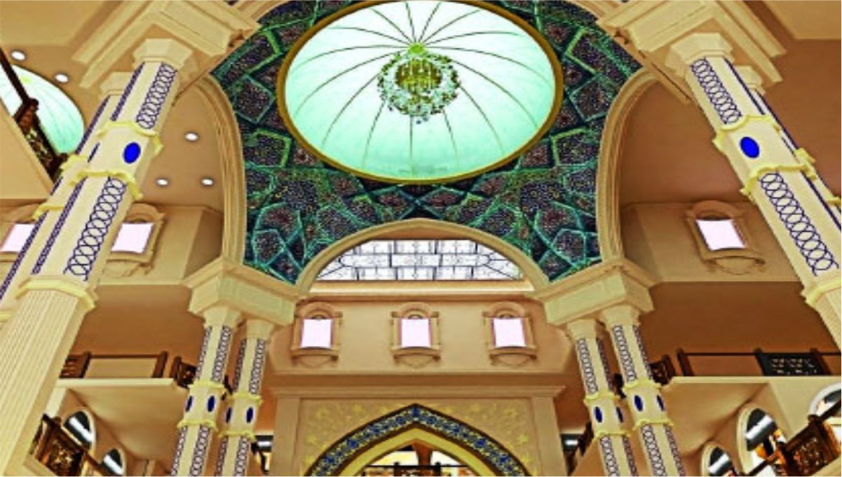 Omaxe Chowk Inside View Image