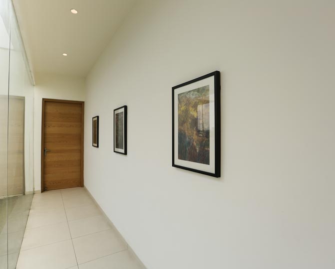 entrance corridor of scarlet suites